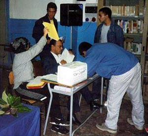 Operazioni di voto della Giuria Popolare di Studenti 2002